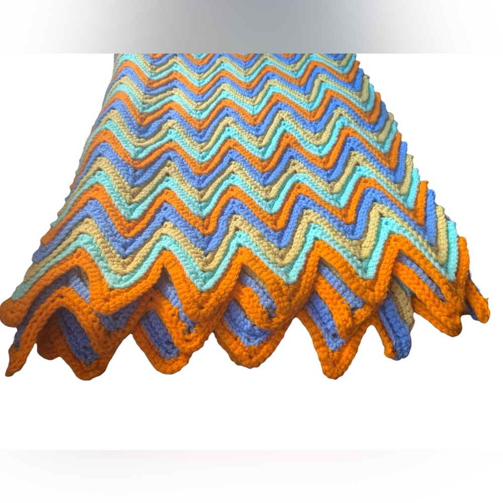 NEW Handmade Chevron Afghan Blanket Bright Colors Orange Light Blue Gold Yellow - Picture 4 of 4